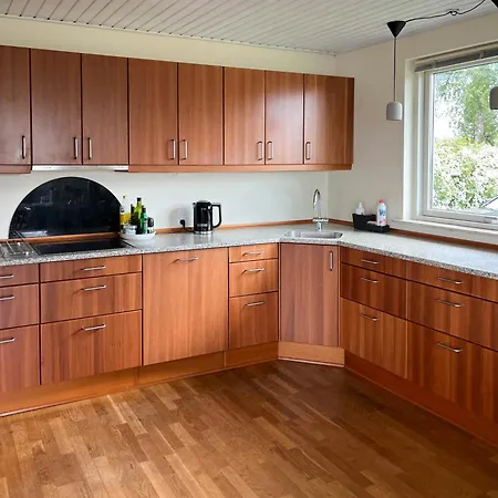 Tatil Evi 70s With Views Over The Sea