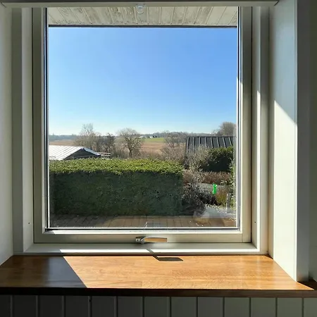 70S Holiday Home With Views Over The Sea 別荘 *