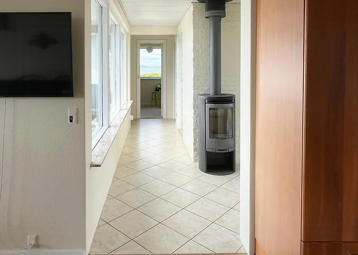 70S Holiday Home With Views Over The Sea Brenderup