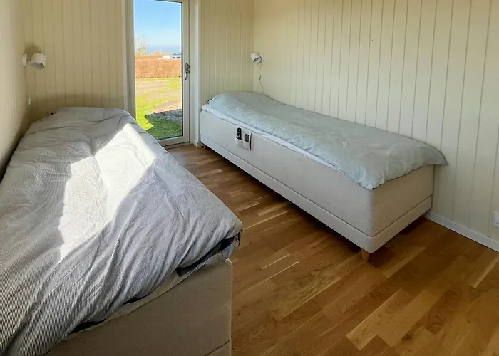 Feriehus 70S Holiday Home With Views Over The Sea