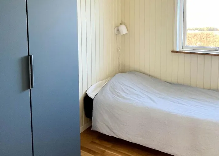 70S Holiday Home With Views Over The Sea Brenderup