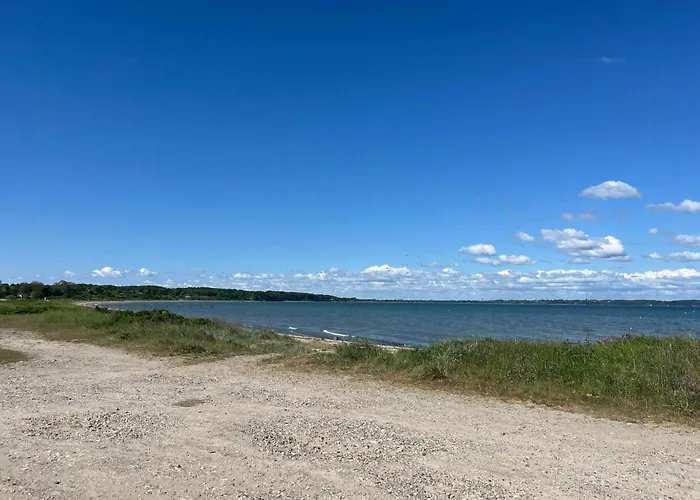 70S Holiday Home With Views Over The Sea Brenderup